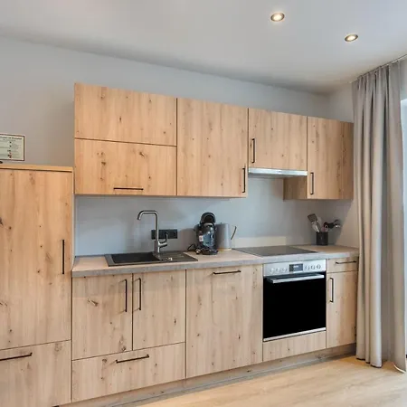 Apartman Luisalle 2 *